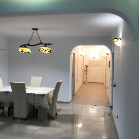 게스트하우스 Del Sol 만갈리아